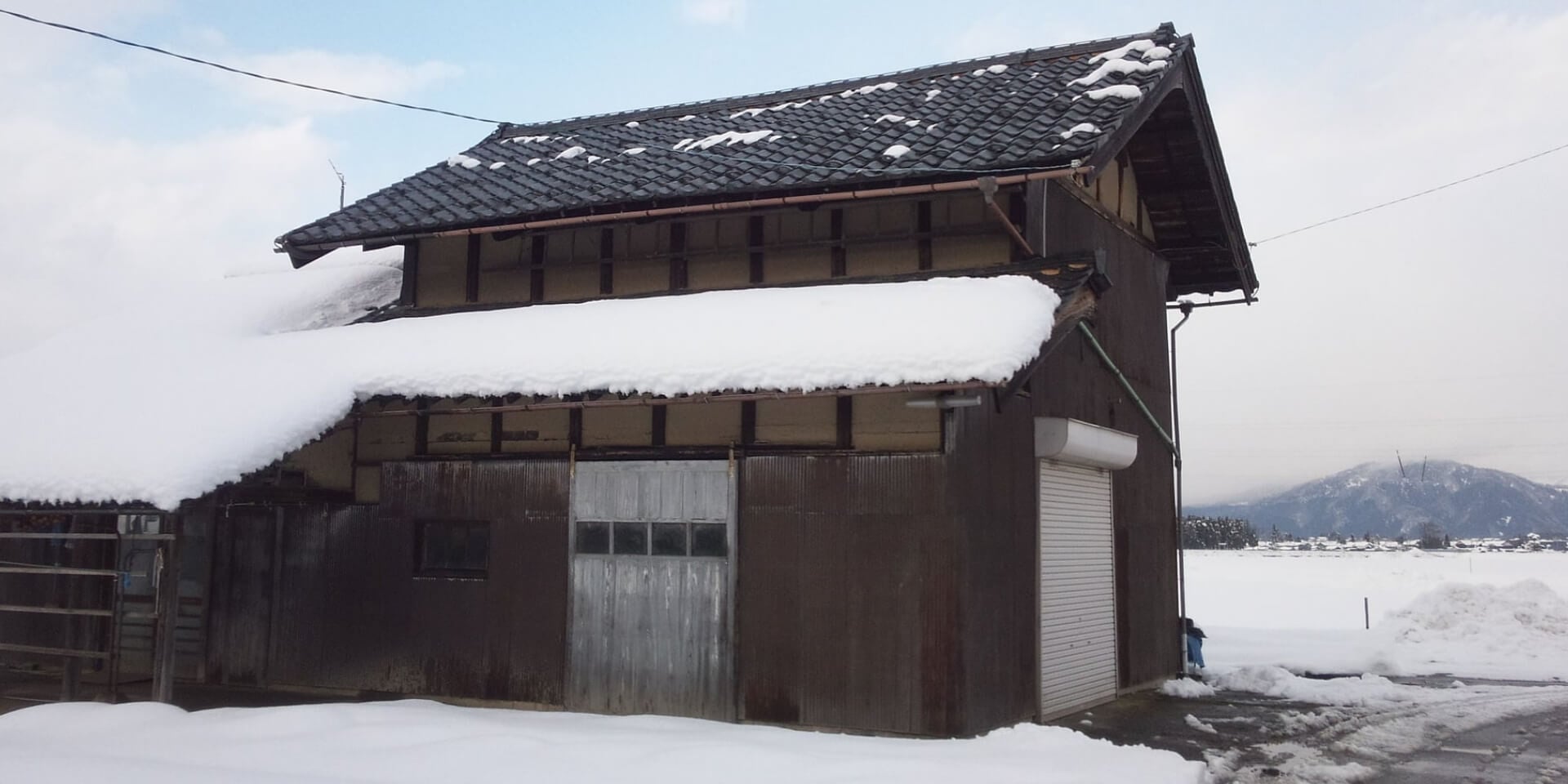 屋根・駐車場の融雪システム・太陽光発電のことなら福井県福井市の日本